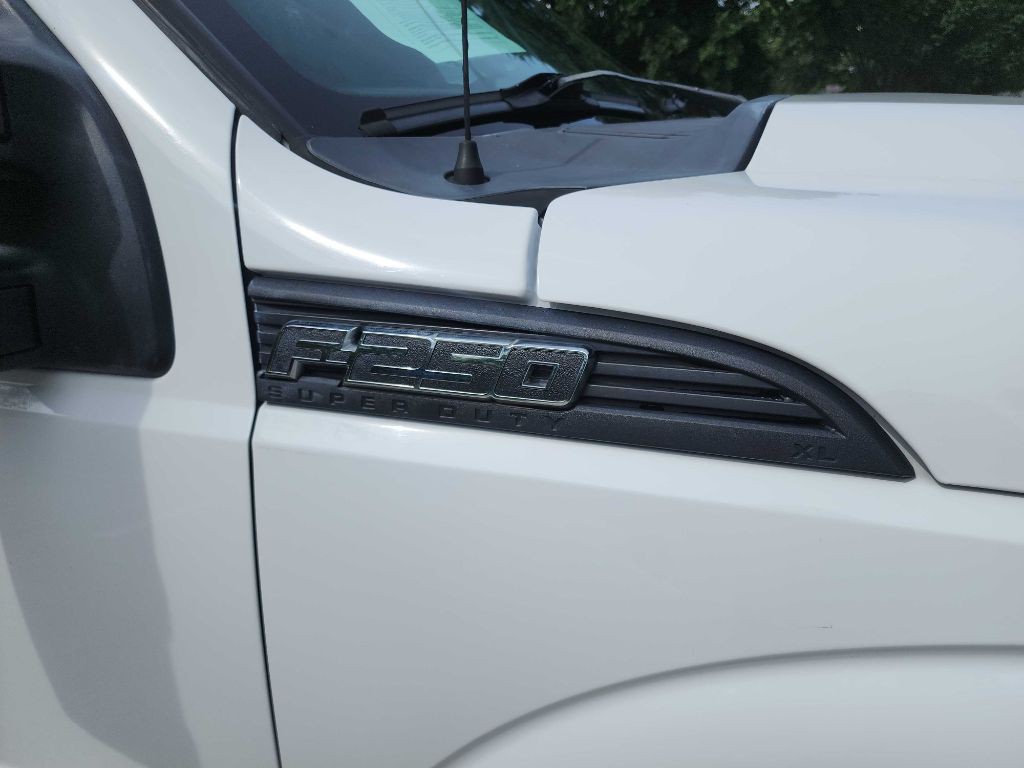 2015 Ford F-250 Image 10