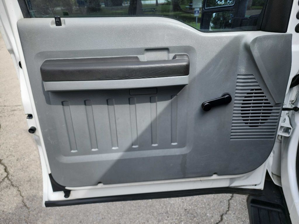 2015 Ford F-250 Image 12