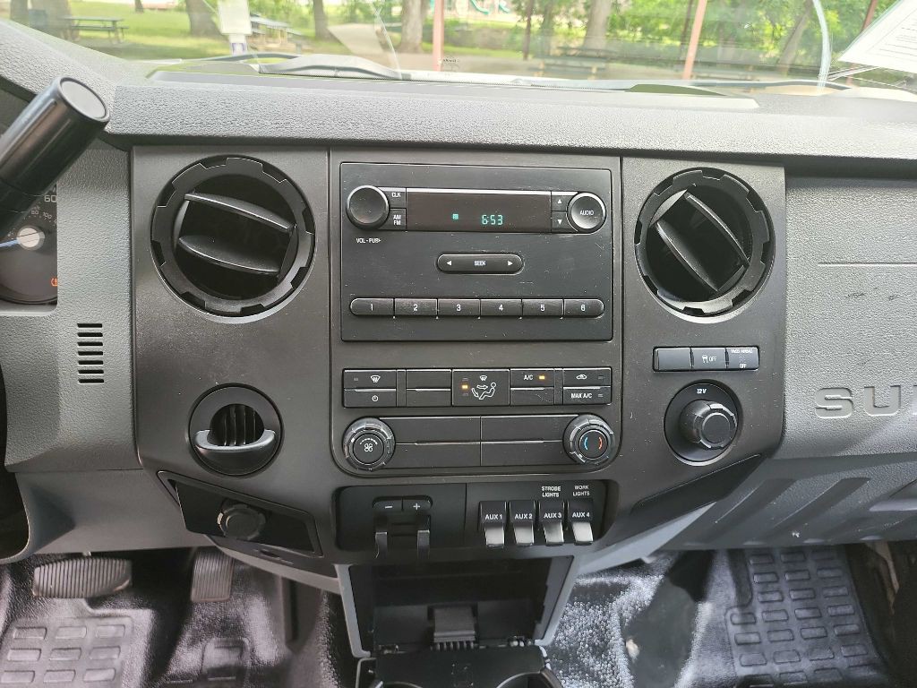 2015 Ford F-250 Image 18