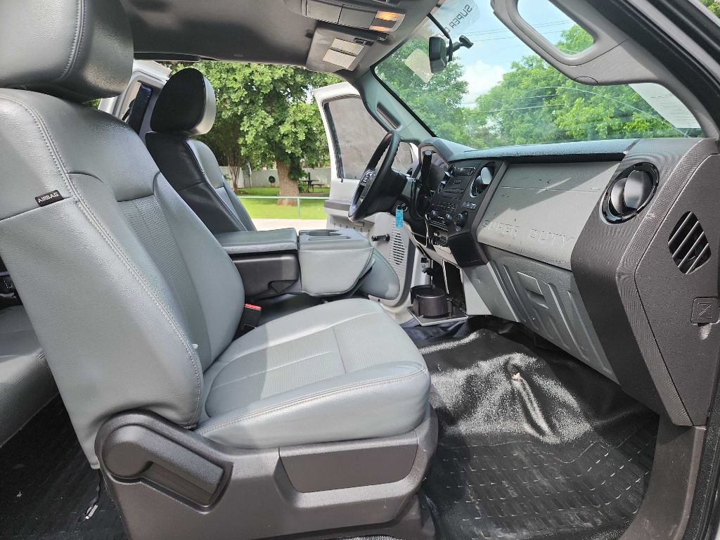 2015 Ford F-250 Image 27