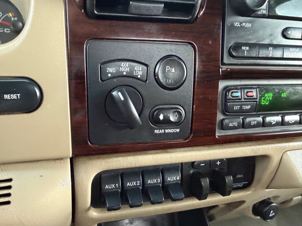2006 Ford F-350 Image 31