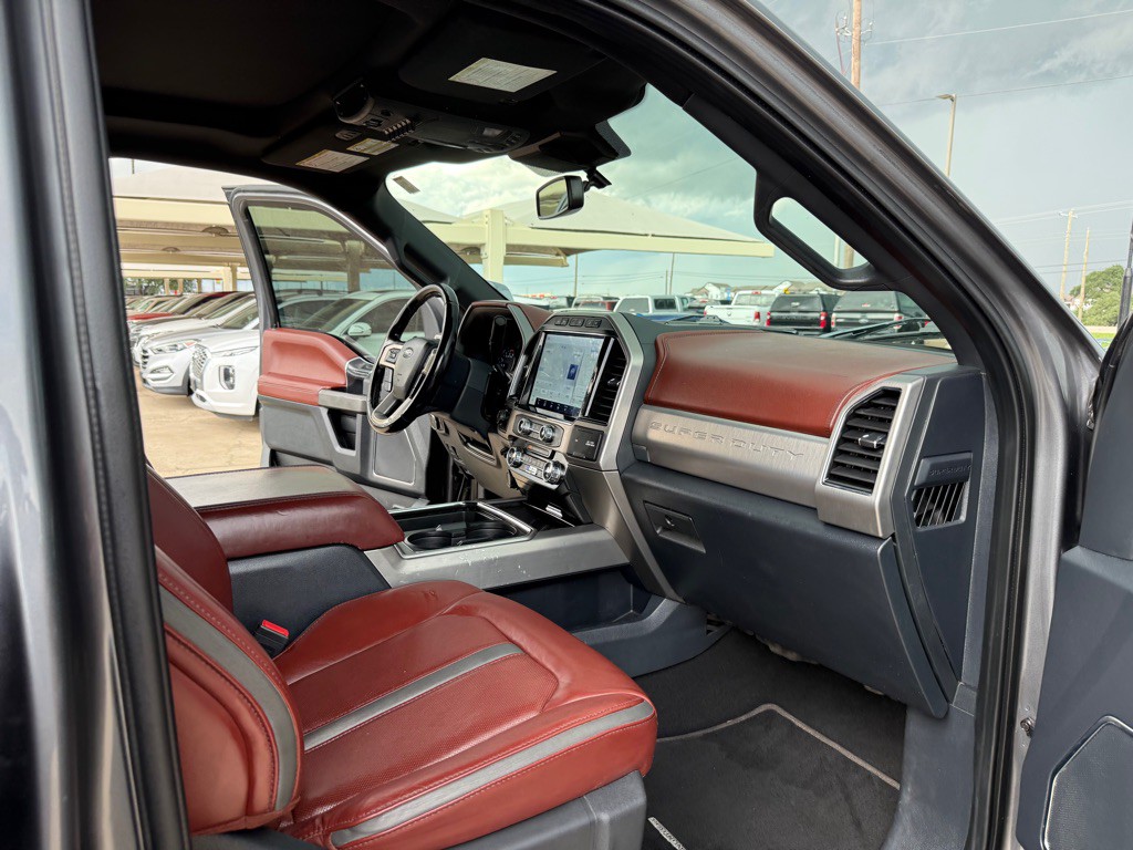 2022 Ford F-350 Image 16