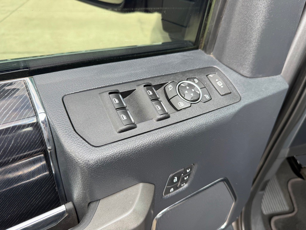 2022 Ford F-350 Image 21