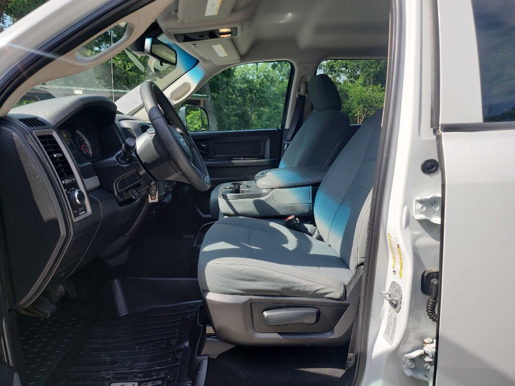 2016 RAM 3500 Image 18