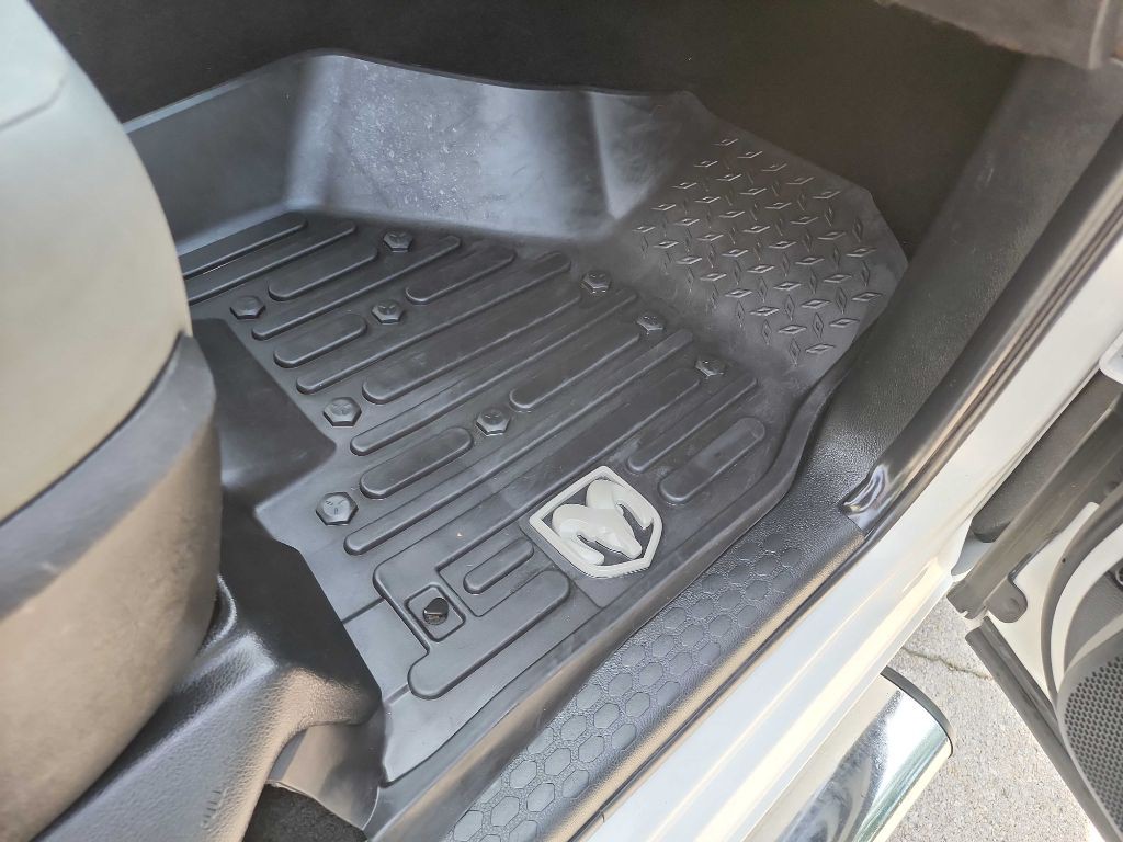 2016 RAM 3500 Image 39
