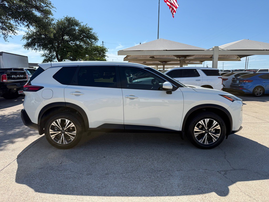 2023 Nissan Rogue Image 8