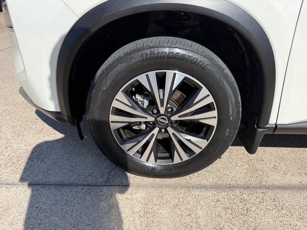 2023 Nissan Rogue Image 12