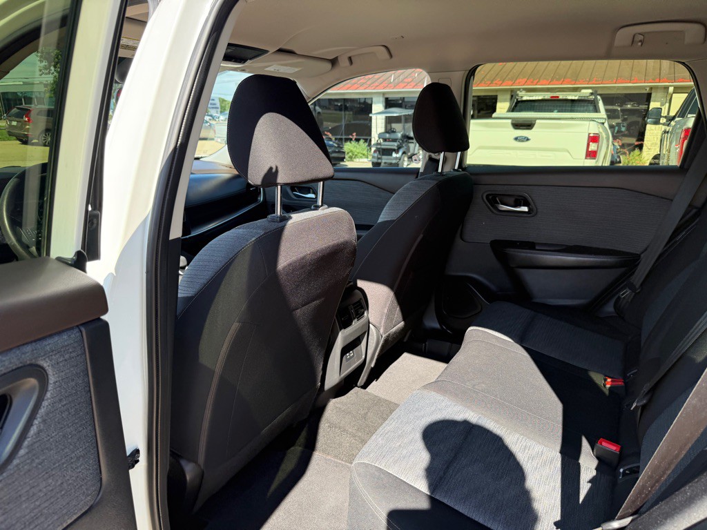 2023 Nissan Rogue Image 14