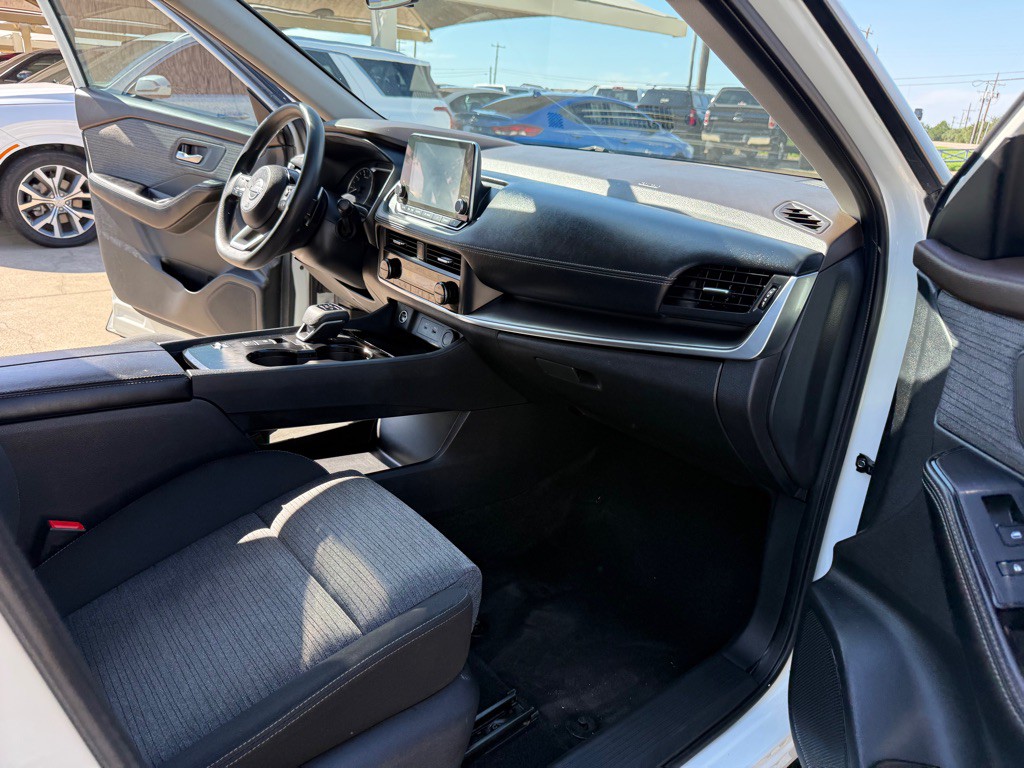2023 Nissan Rogue Image 15