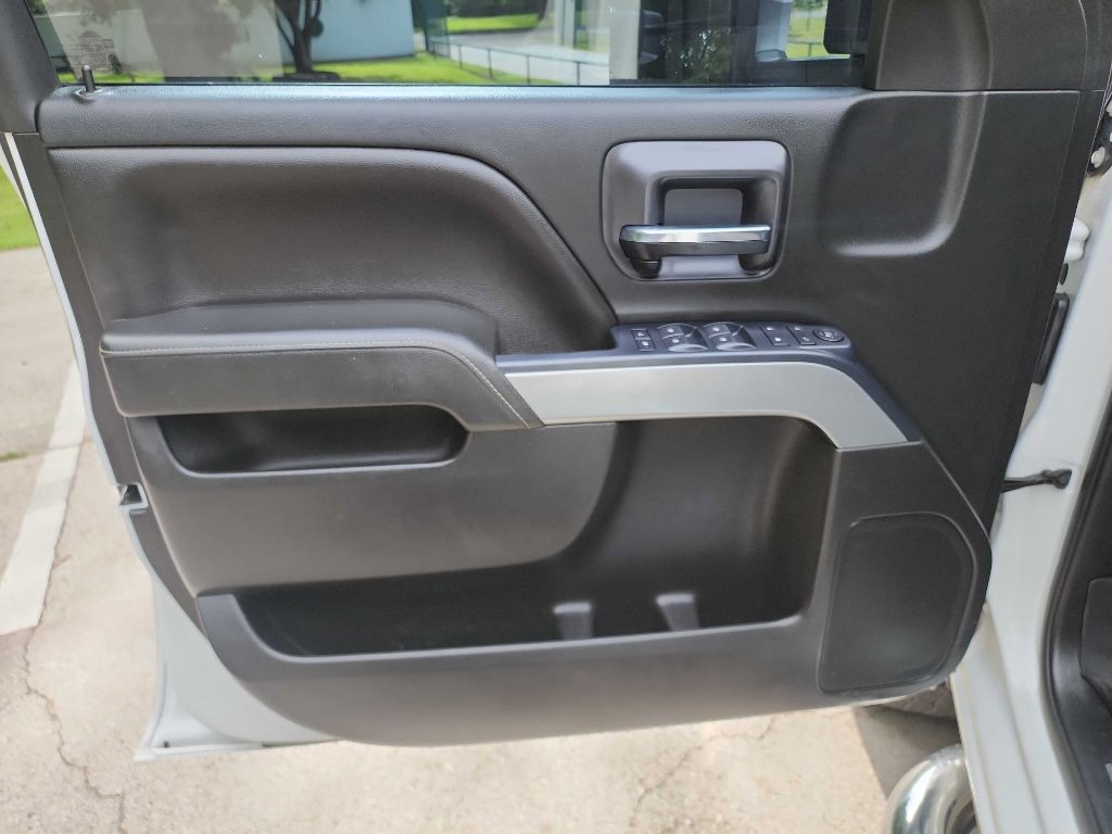 2018 Chevrolet Silverado 1500 Image 16