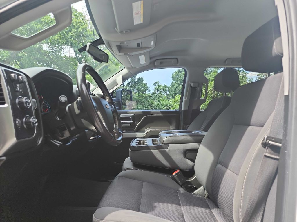2018 Chevrolet Silverado 1500 Image 17