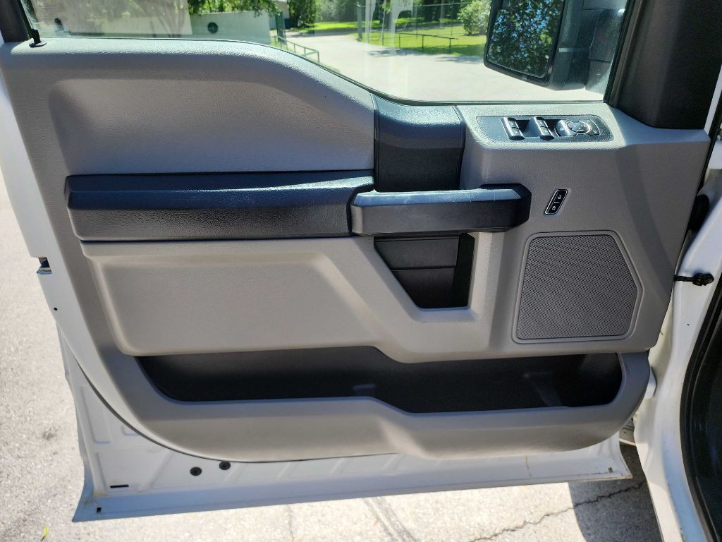 2017 Ford F-150 Image 16