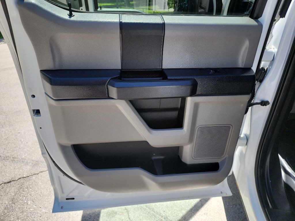 2017 Ford F-150 Image 25