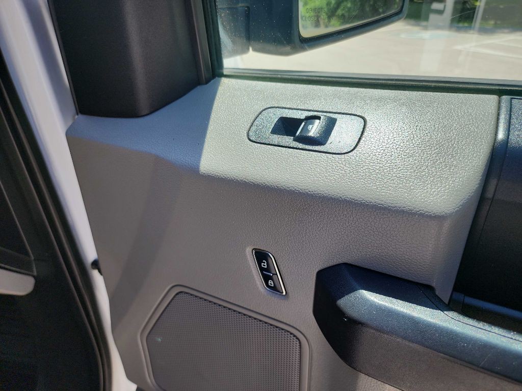 2017 Ford F-150 Image 34