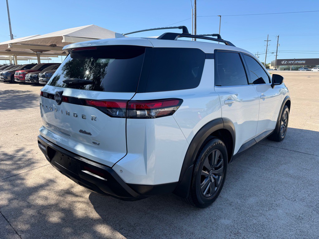 2022 Nissan Pathfinder Image 7