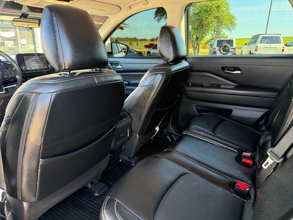 2022 Nissan Pathfinder Image 15