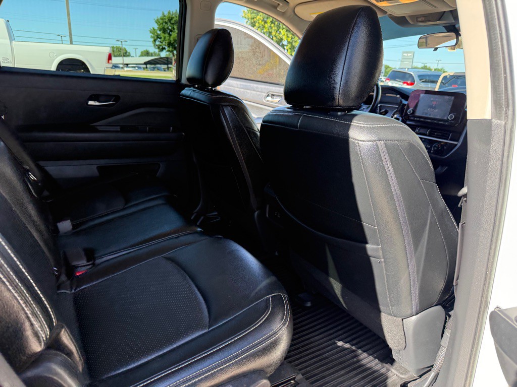 2022 Nissan Pathfinder Image 18