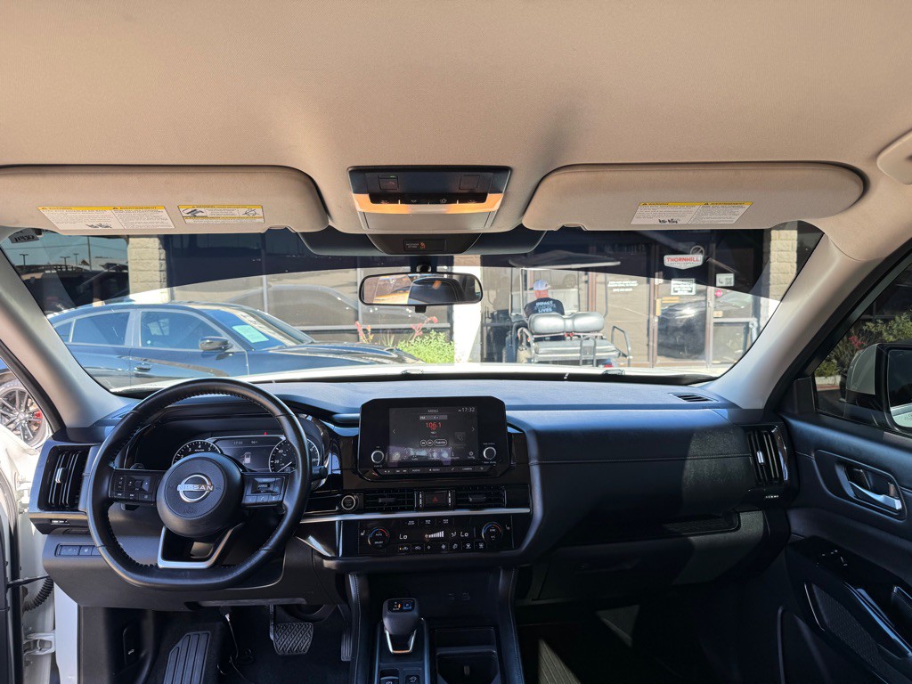 2022 Nissan Pathfinder Image 25
