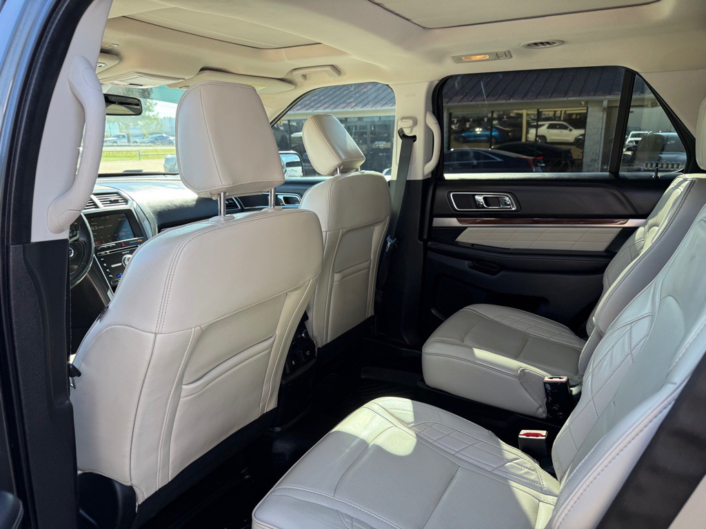 2018 Ford Explorer Image 13