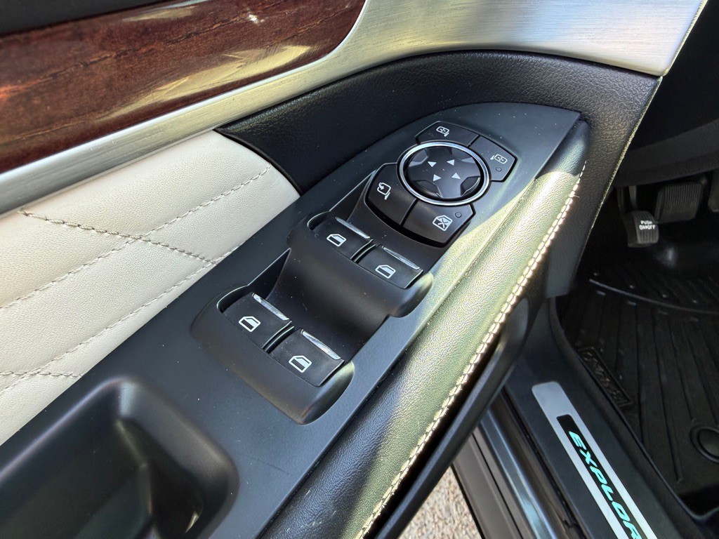 2018 Ford Explorer Image 21