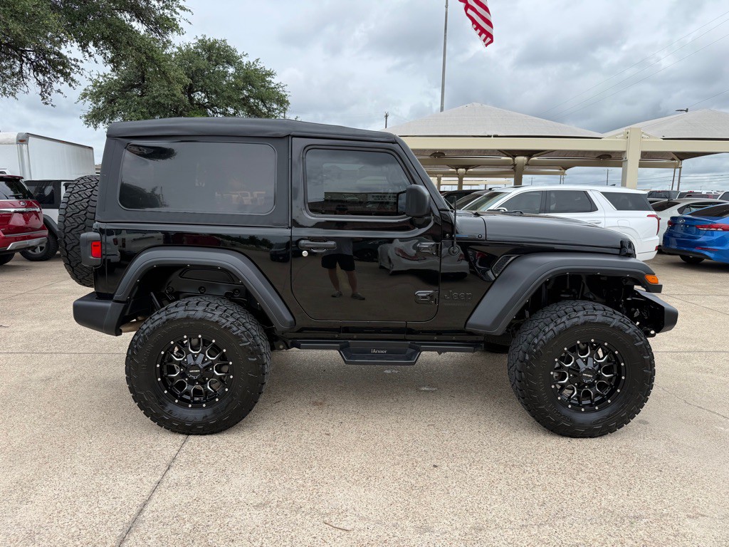 2022 Jeep Wrangler Image 8