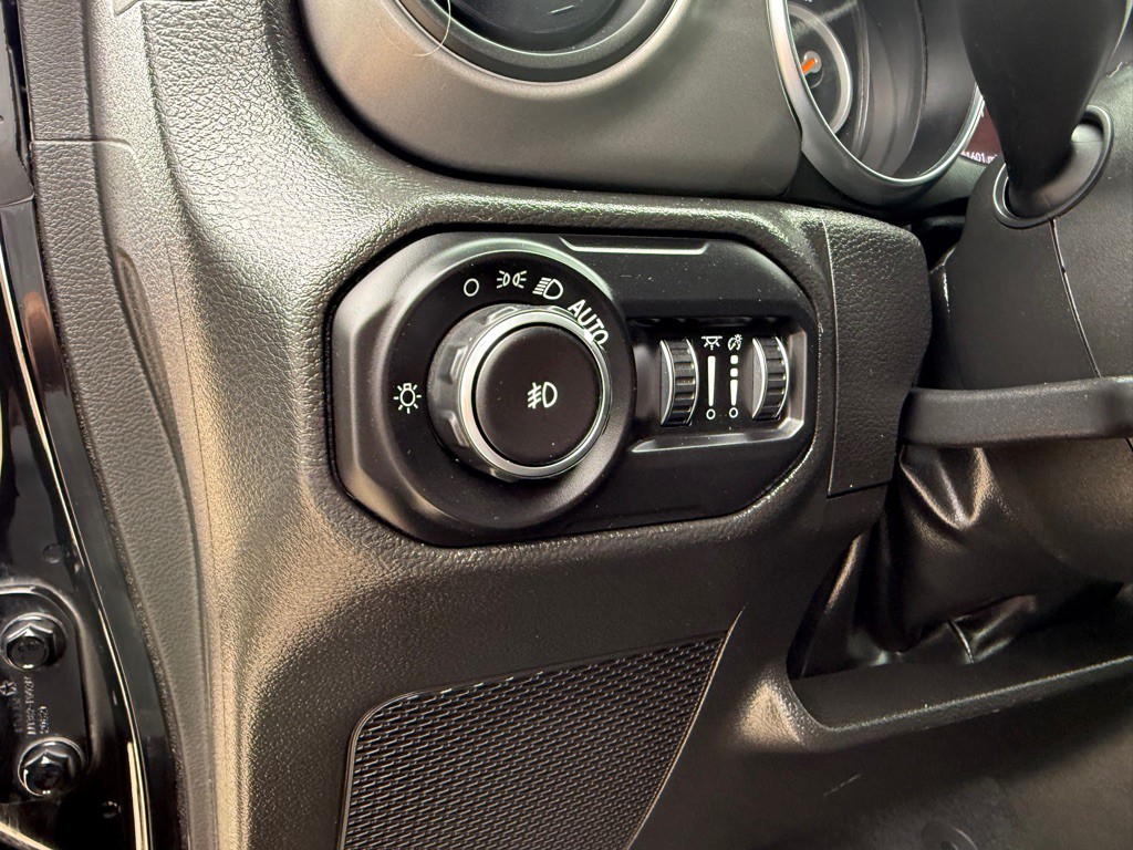 2022 Jeep Wrangler Image 16