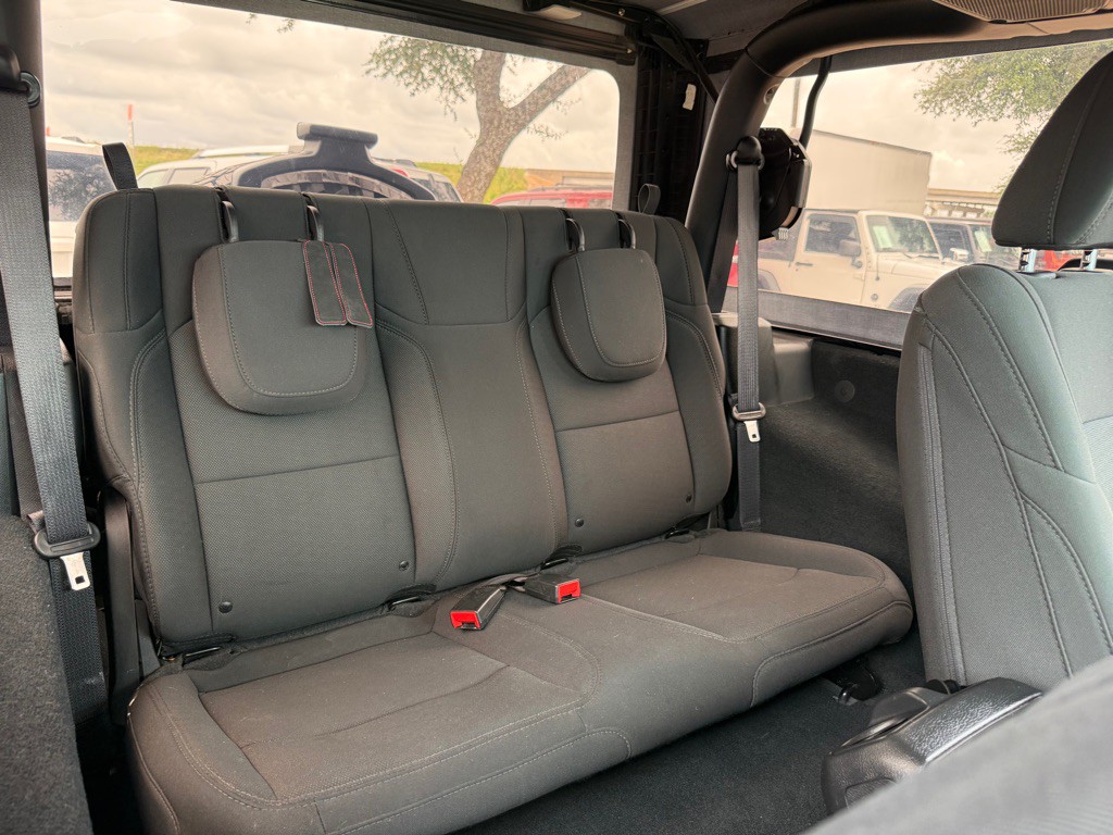 2022 Jeep Wrangler Image 23