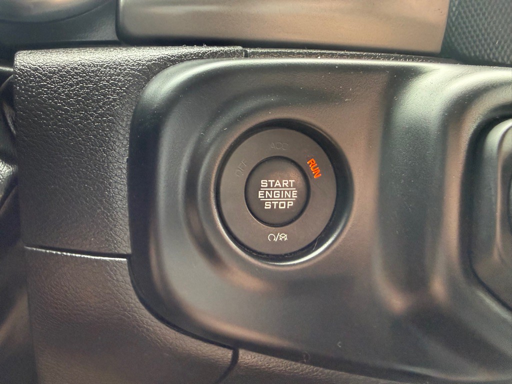 2022 Jeep Wrangler Image 27