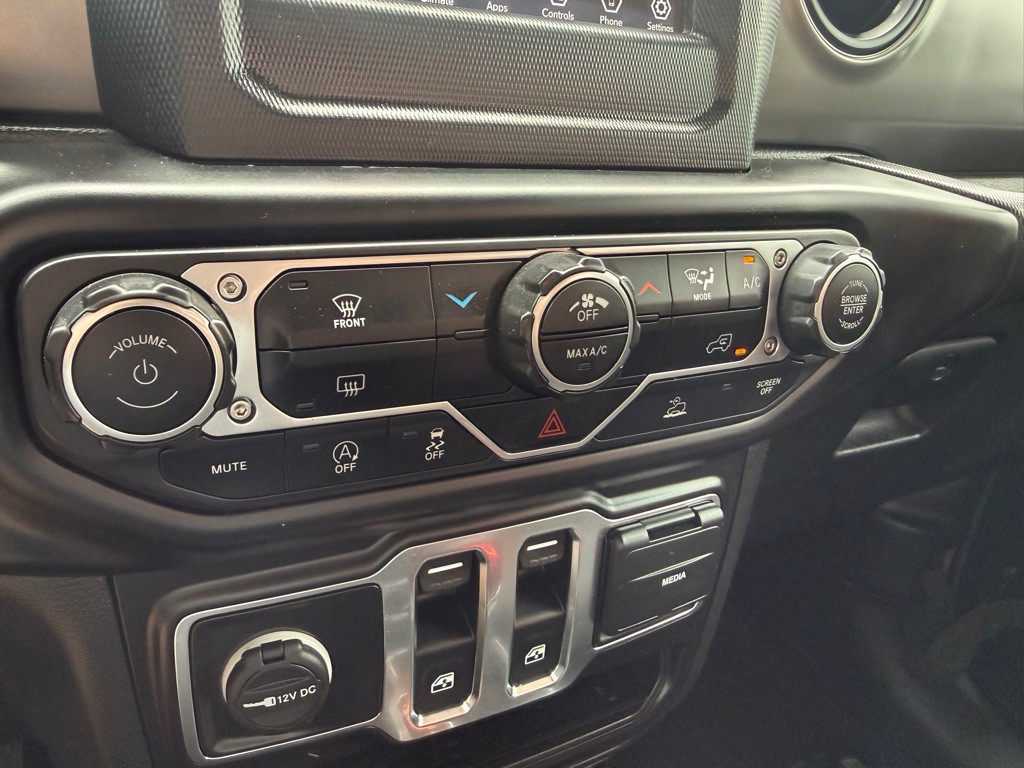 2022 Jeep Wrangler Image 31