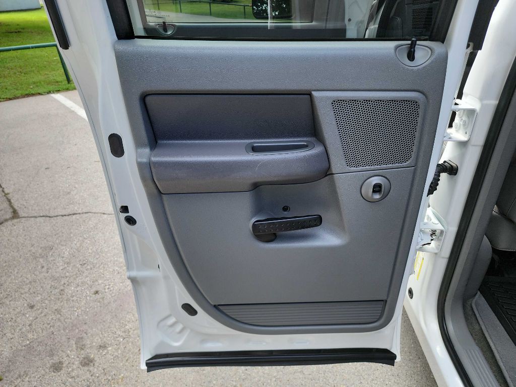 2008 Dodge Ram 2500 Image 24