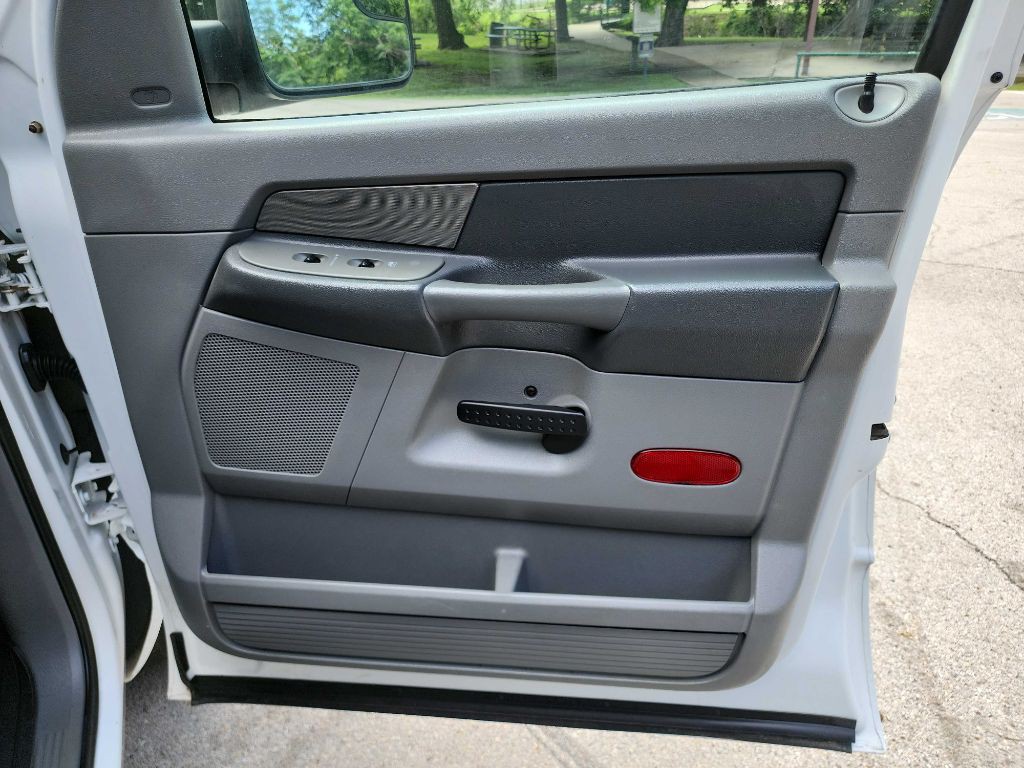 2008 Dodge Ram 2500 Image 32