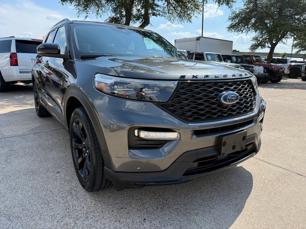 2020 Ford Explorer Image 1