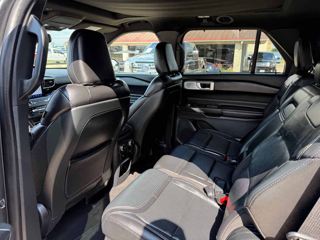 2020 Ford Explorer Image 14