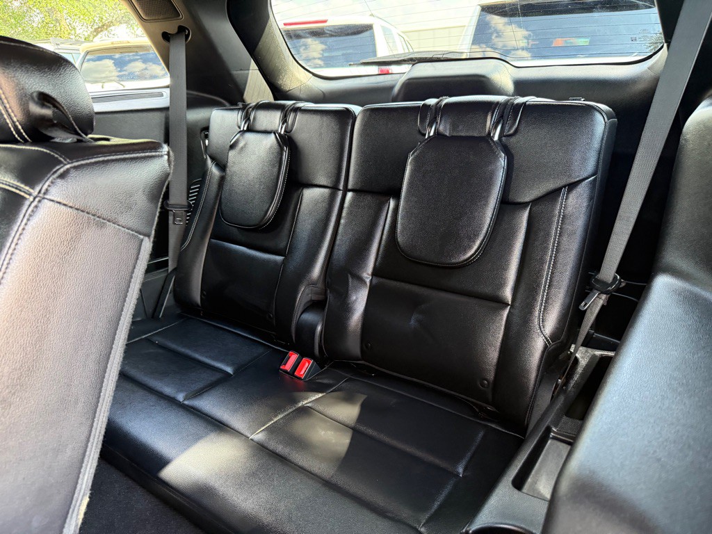 2020 Ford Explorer Image 15