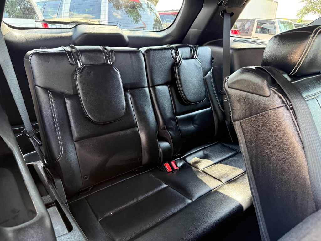 2020 Ford Explorer Image 18