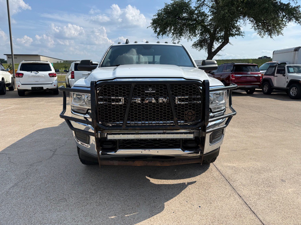 2022 RAM 3500 Image 2