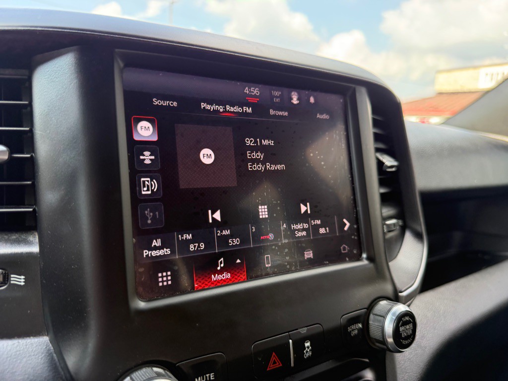 2022 RAM 3500 Image 30