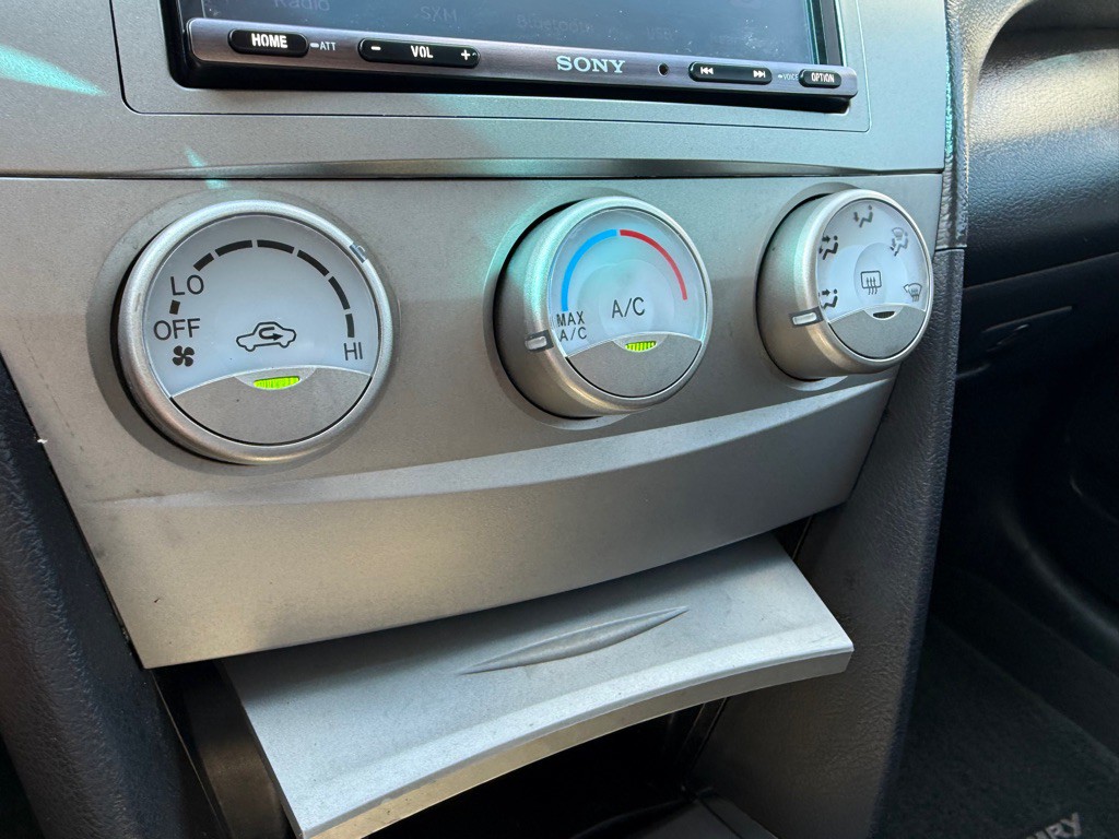 2011 Toyota Camry Image 27