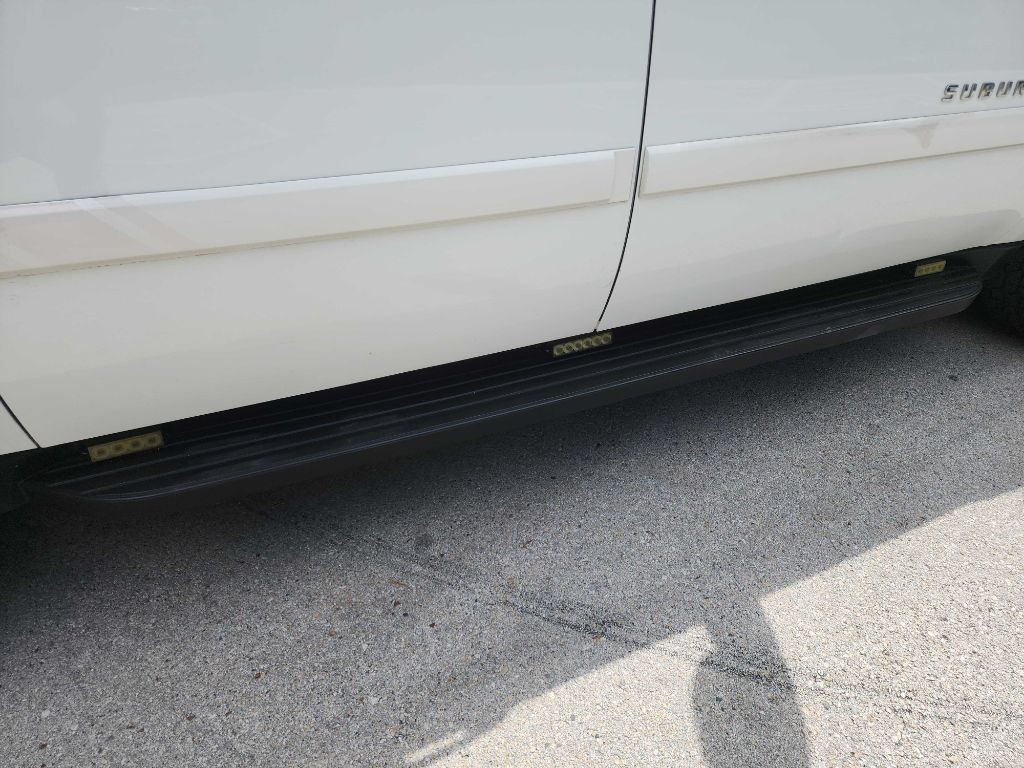 2008 Chevrolet Suburban Image 10