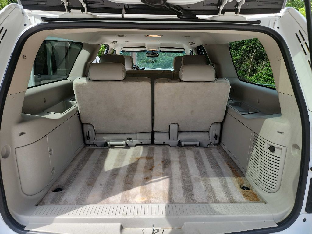 2008 Chevrolet Suburban Image 22