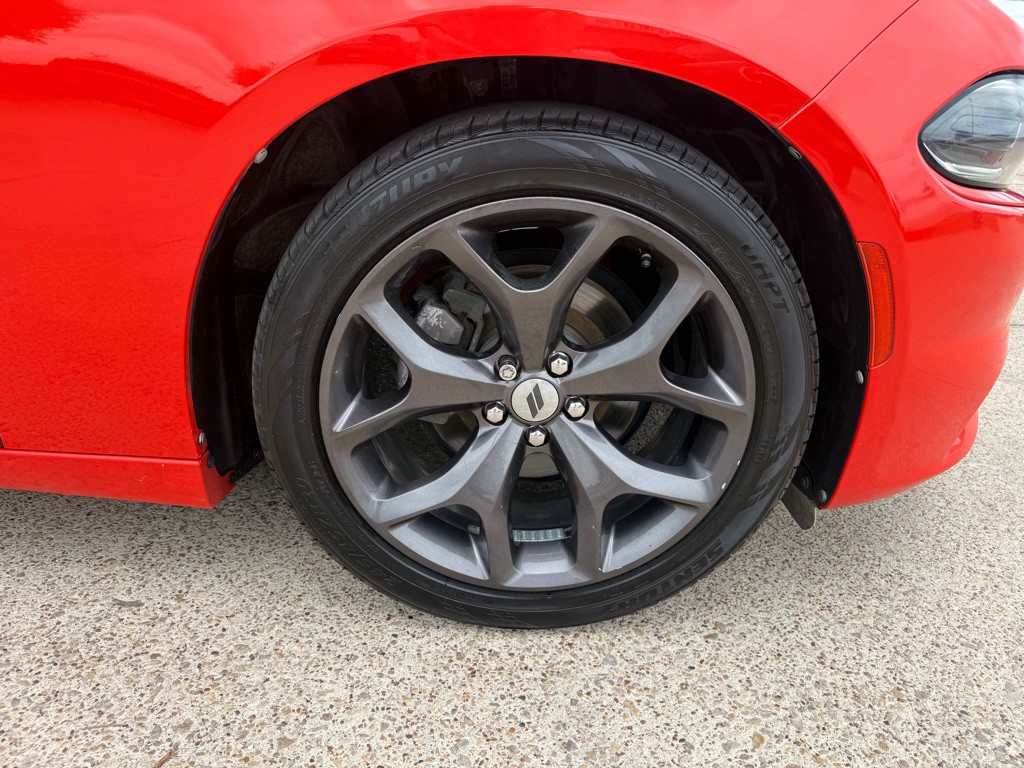 2019 Dodge Charger Image 12