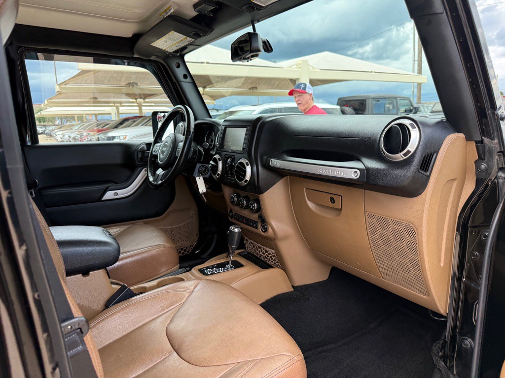 2017 Jeep Wrangler Unlimited Image 16