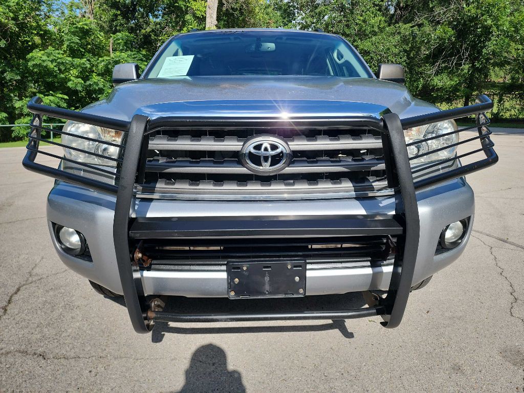 2012 Toyota Sequoia Image 2