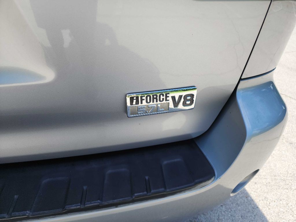 2012 Toyota Sequoia Image 8