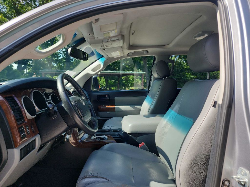 2012 Toyota Sequoia Image 14