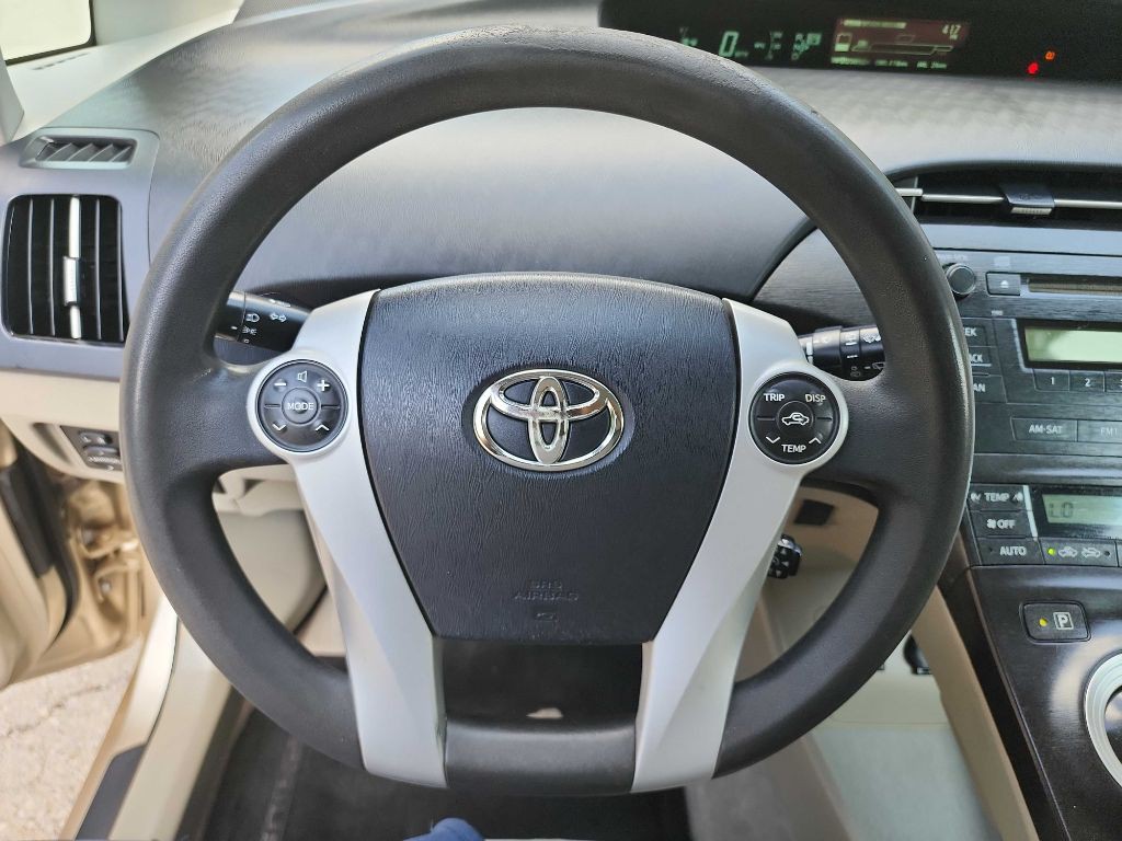 2010 Toyota Prius Image 14
