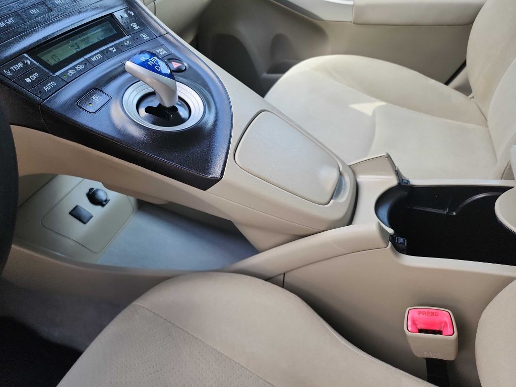 2010 Toyota Prius Image 20