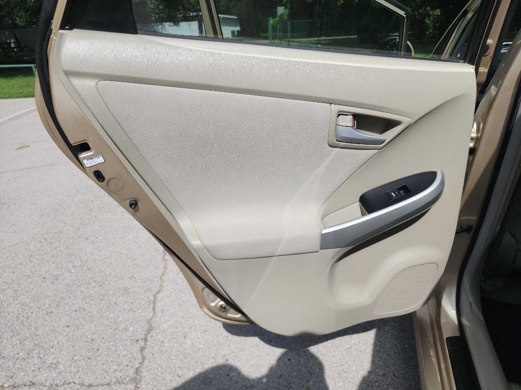 2010 Toyota Prius Image 22