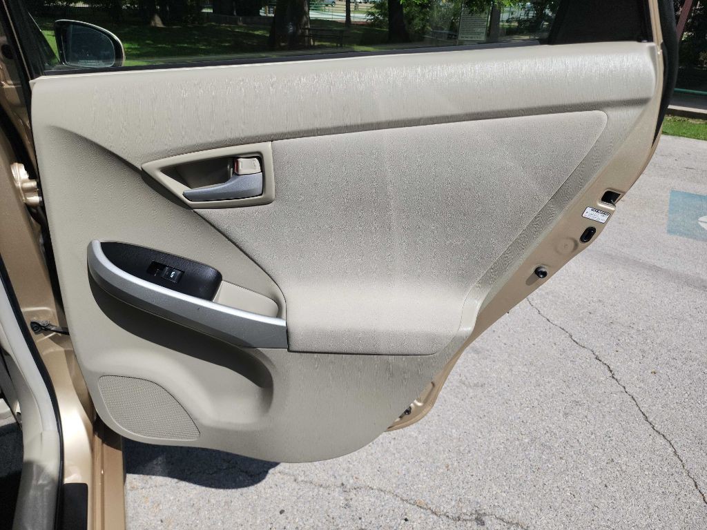 2010 Toyota Prius Image 26