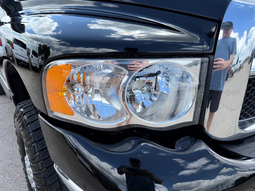 2005 Dodge Ram 2500 Image 10